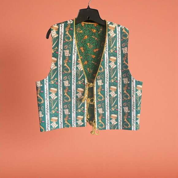 Vintage Jackets & Blazers - Vintage Reversible Quilted Musical Instrument Novelty Print Gold Tassel Ties